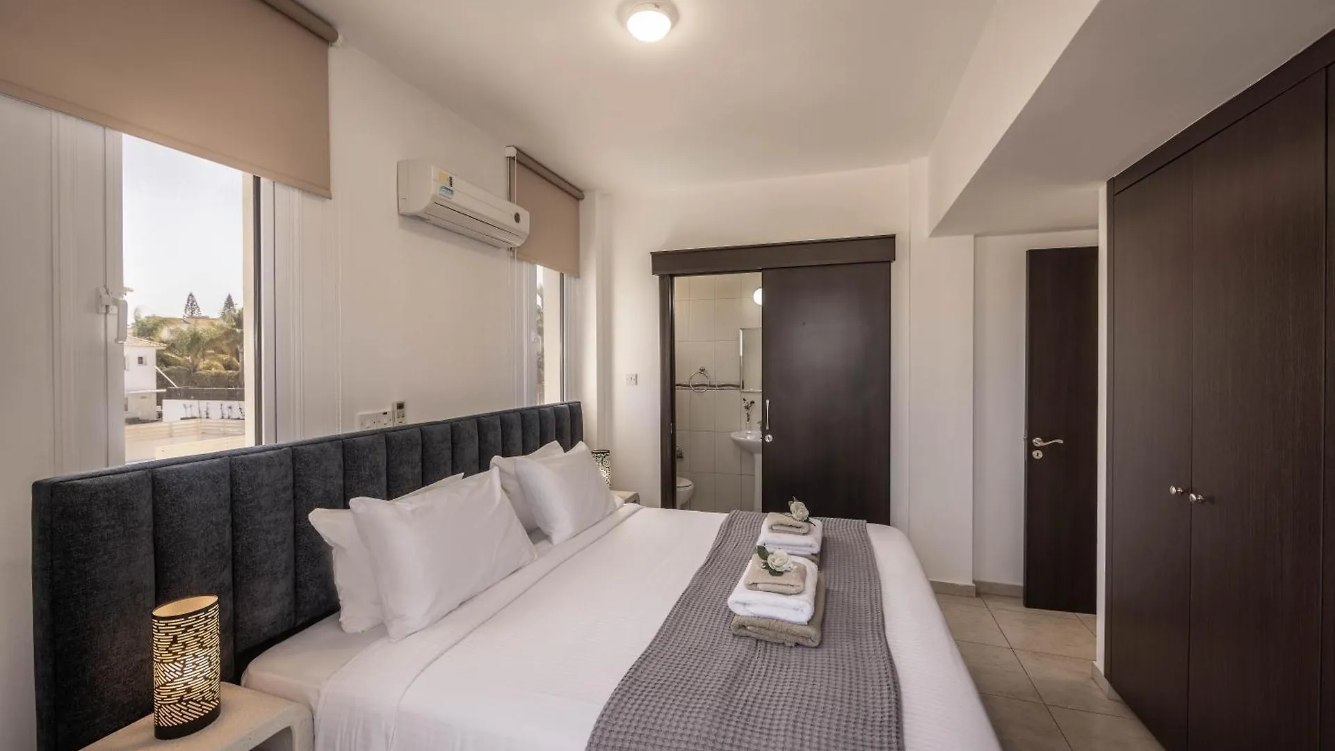 Villa Protaras View 9 Central Protaras -Fig Tree Bay-Jacuzzi-Hot Tub
