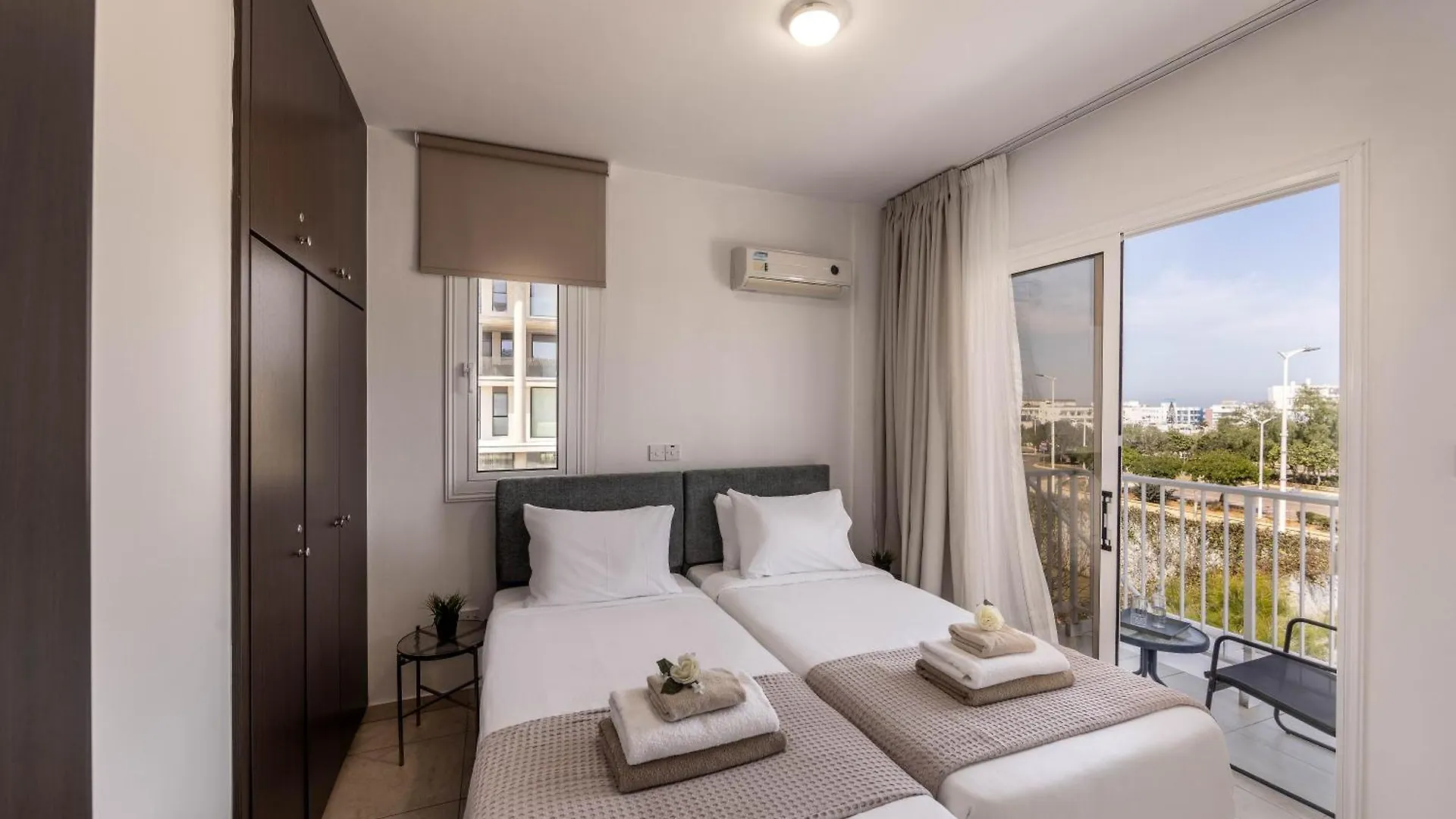 Villa Protaras View 9 Central Protaras -Fig Tree Bay-Jacuzzi-Hot Tub 0*,  Cyprus