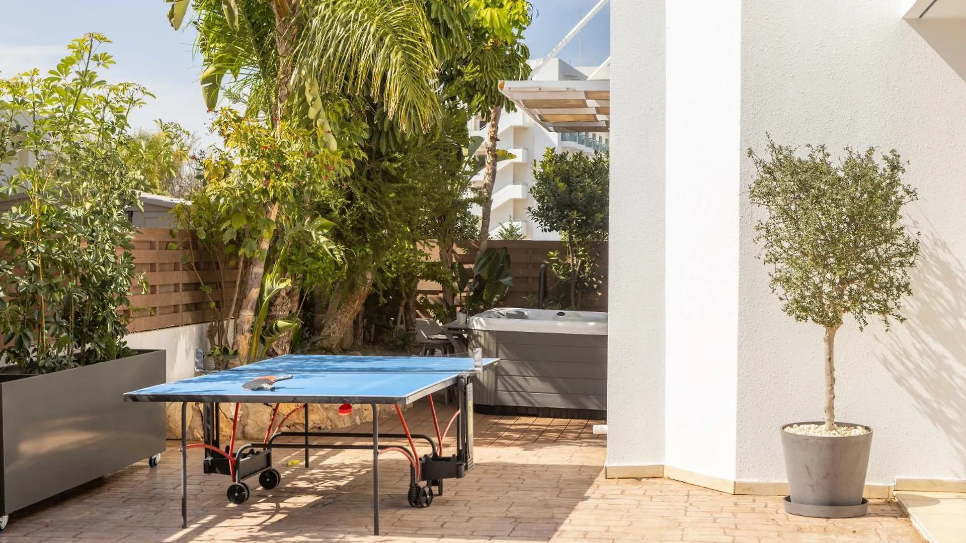 Villa Protaras View 9 Central Protaras -Fig Tree Bay-Jacuzzi-Hot Tub Holiday home