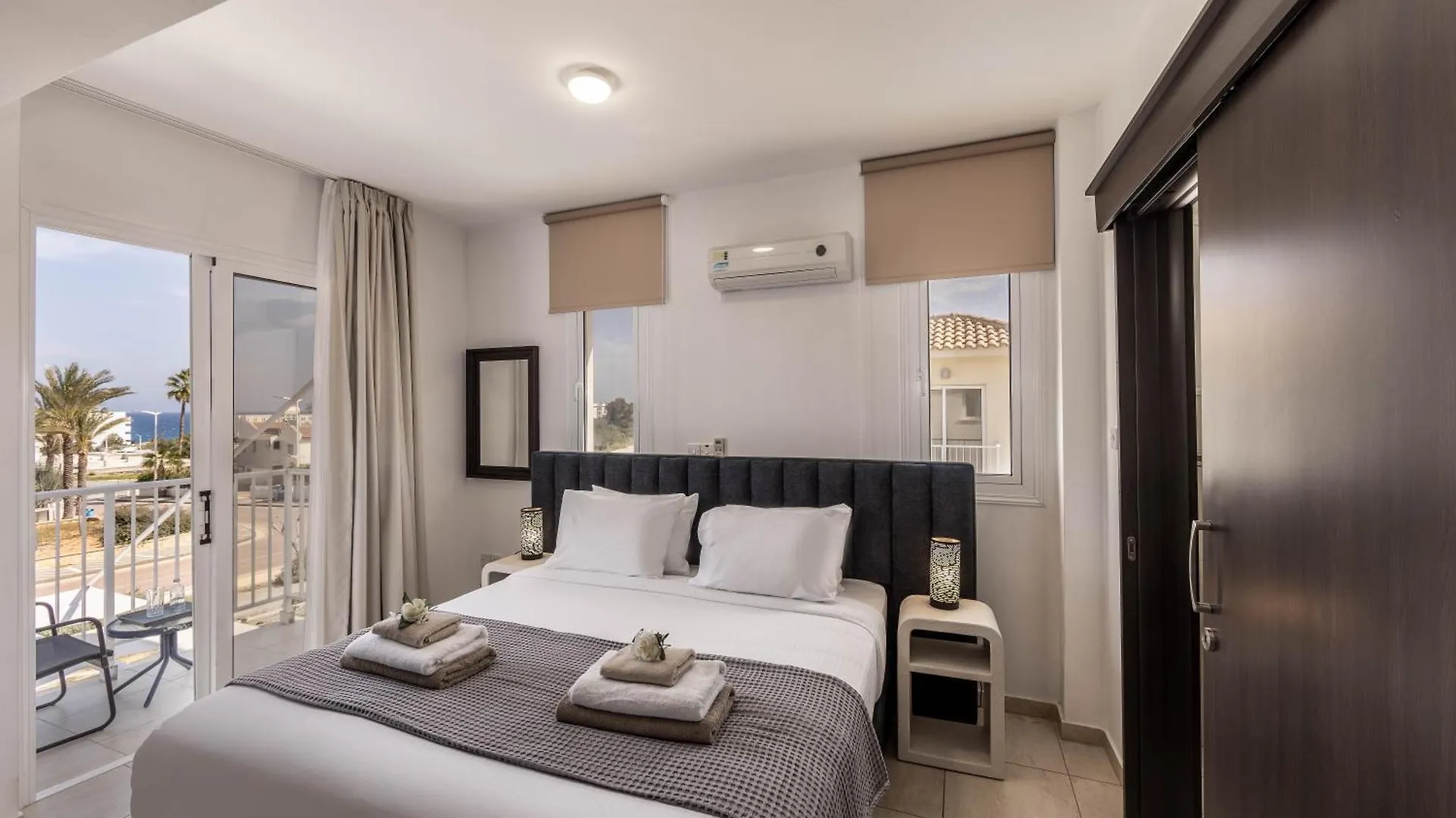 Villa Protaras View 9 Central Protaras -Fig Tree Bay-Jacuzzi-Hot Tub 0*,