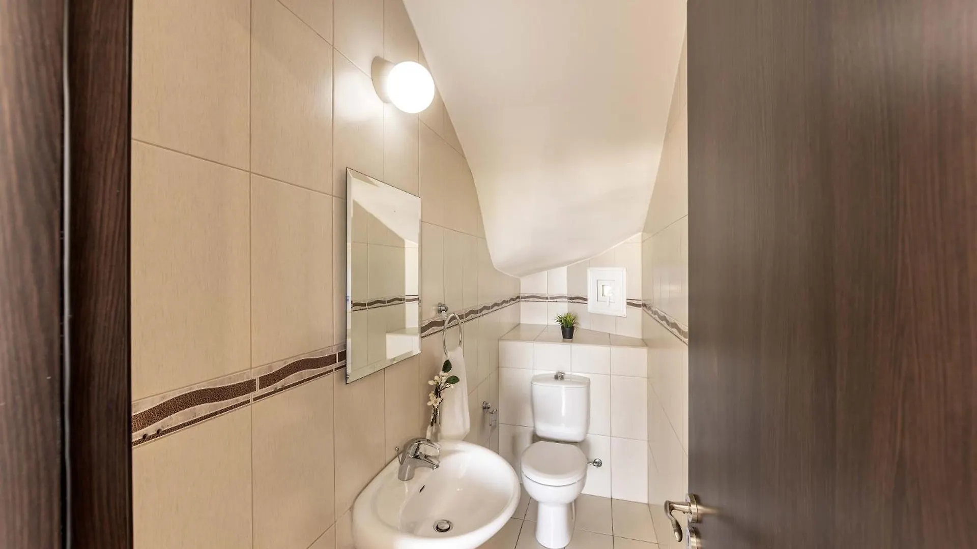 Villa Protaras View 9 Central Protaras -Fig Tree Bay-Jacuzzi-Hot Tub