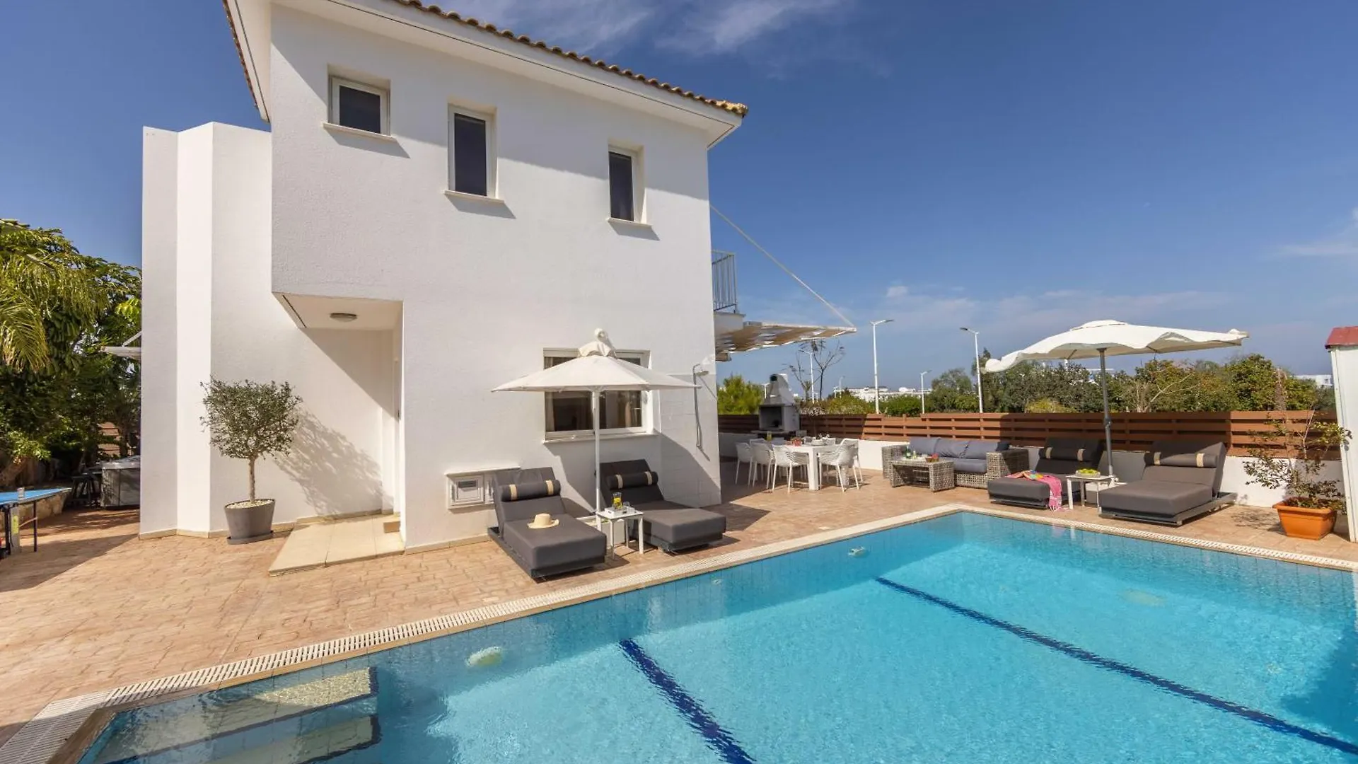 Villa Protaras View 9 Central Protaras -Fig Tree Bay-Jacuzzi-Hot Tub Holiday home